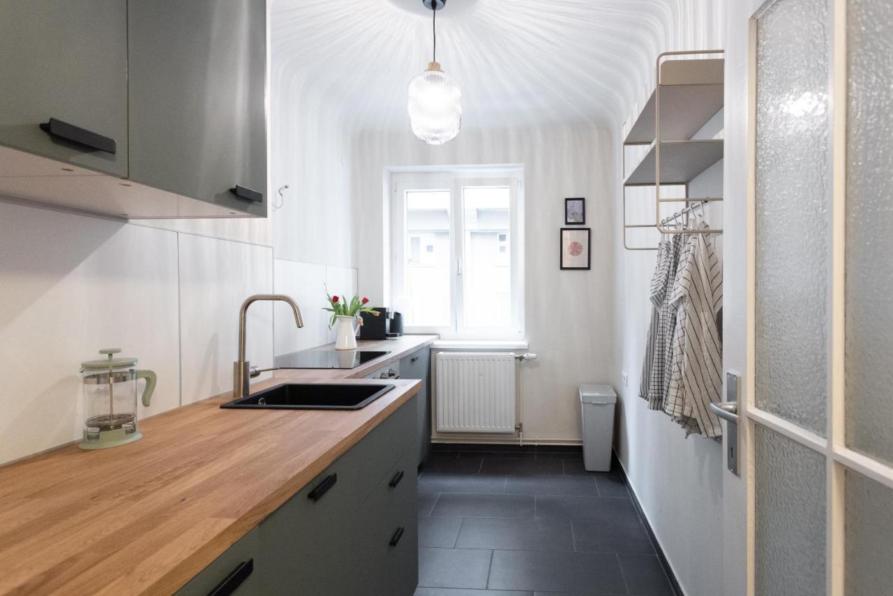Appartement Chic 1-bed By Canal Walk To Historic Centre