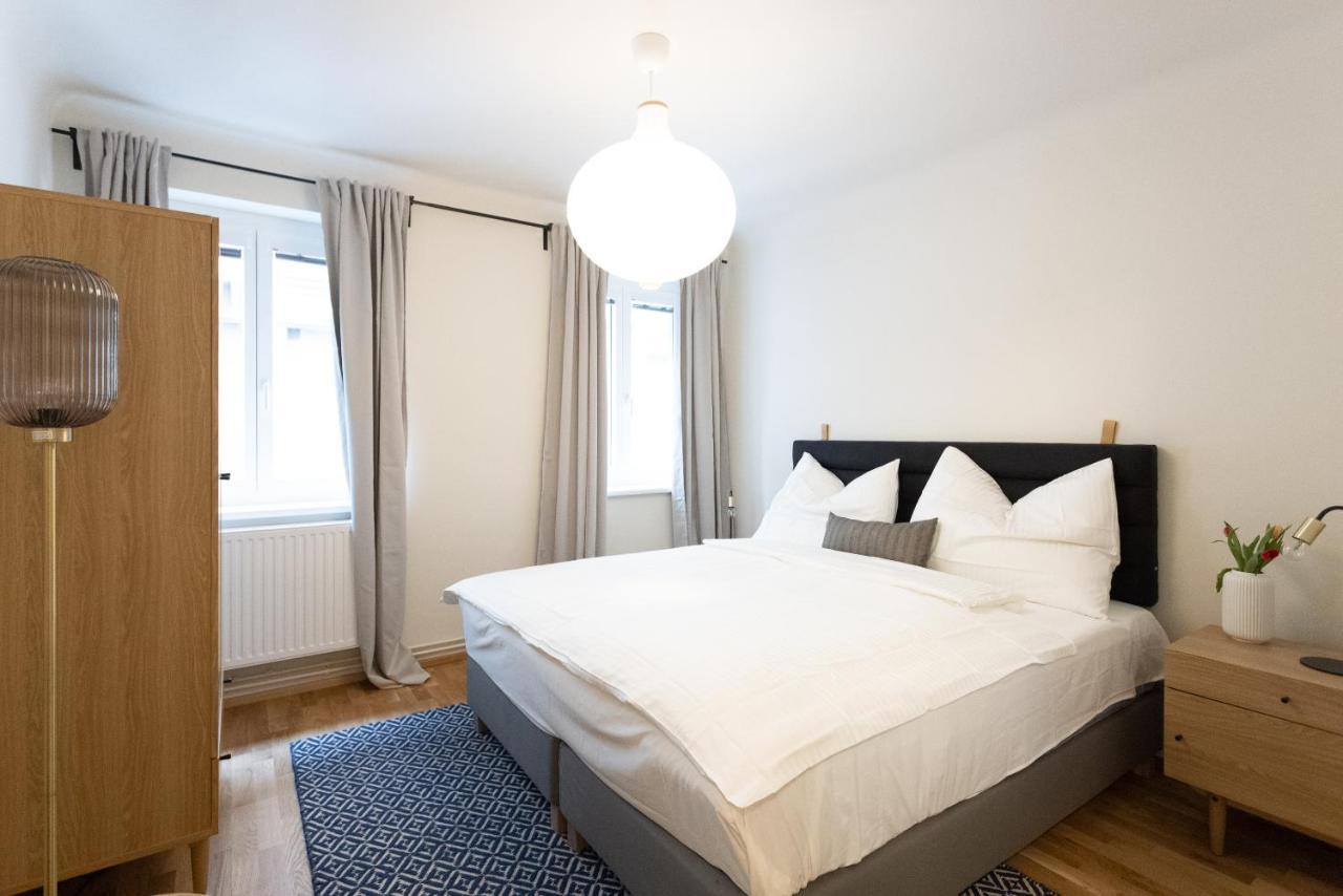Appartement Chic 1-bed By Canal Walk To Historic Centre